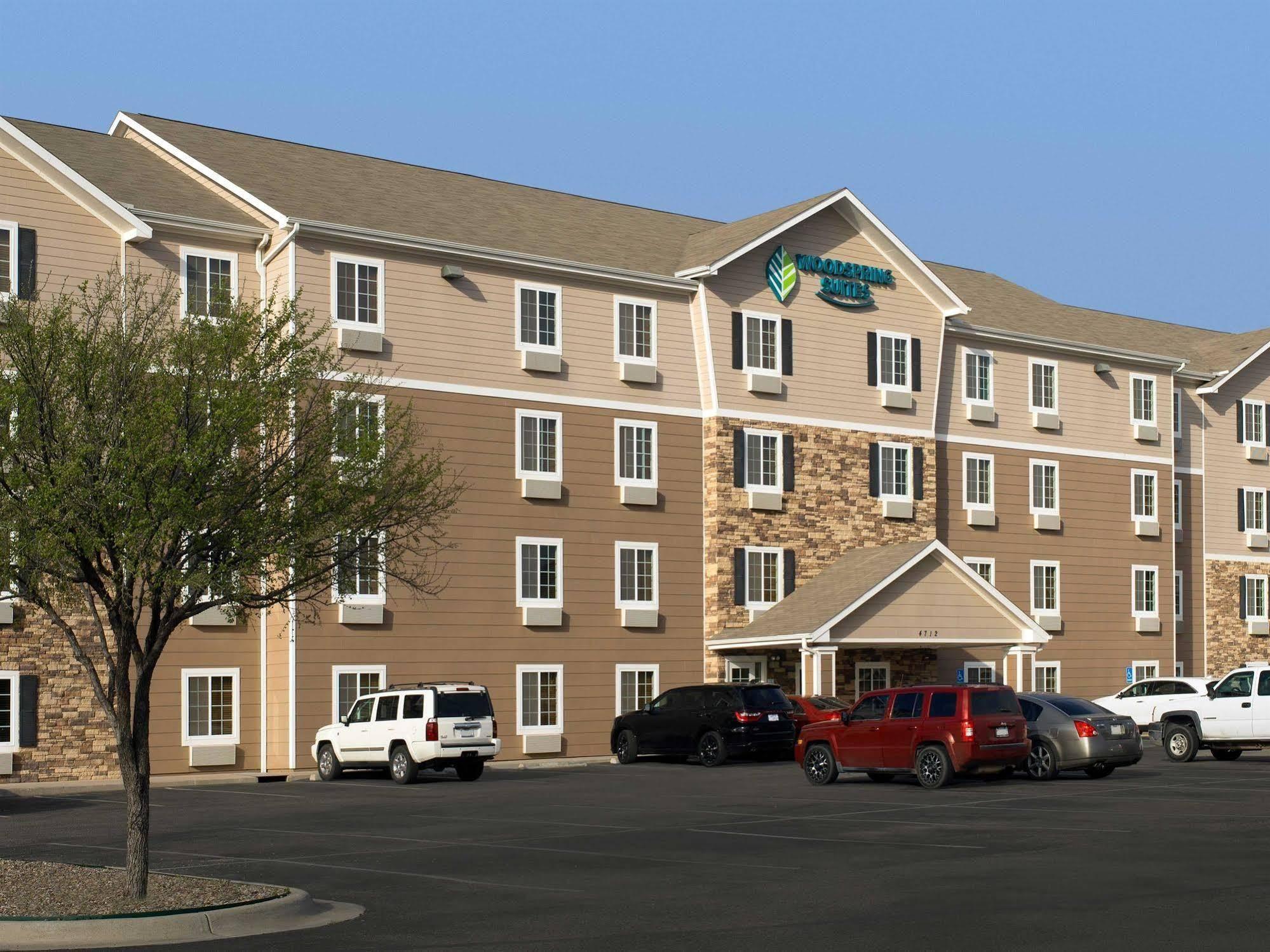 Woodspring Suites Midland Exterior foto
