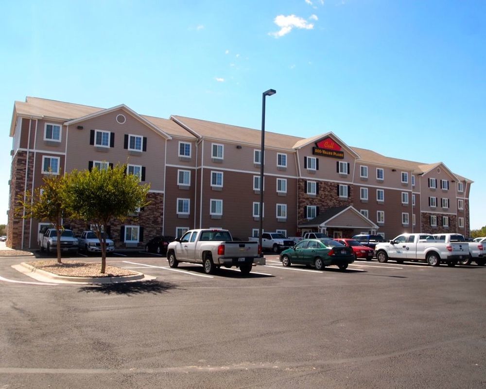 Woodspring Suites Midland Exterior foto