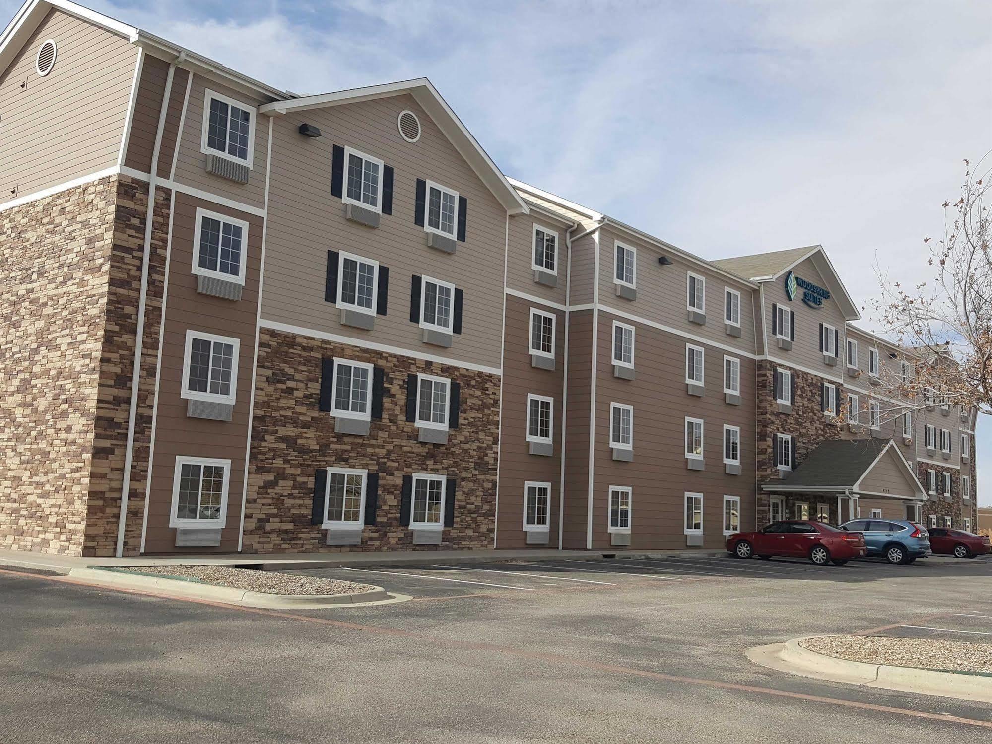 Woodspring Suites Midland Exterior foto